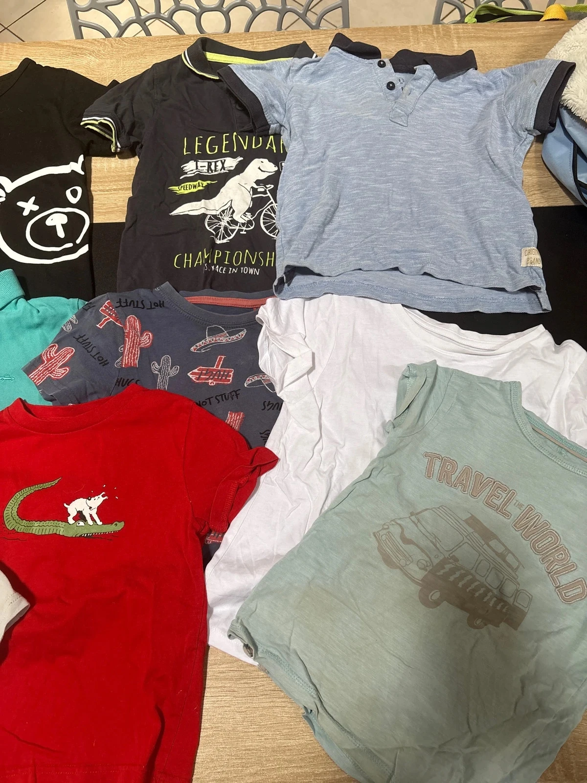 Lot de 9 T-shirts taille 4 ans – photo 3